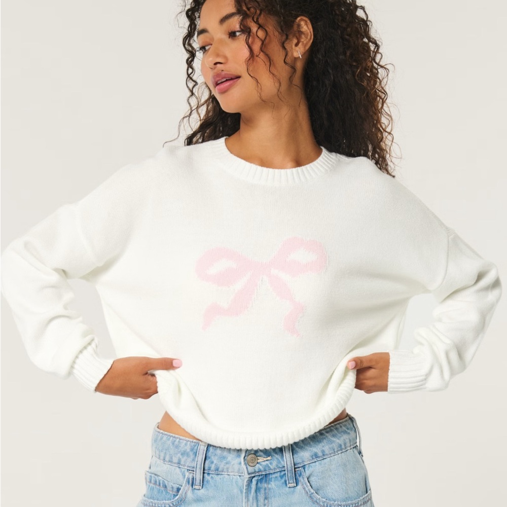 Hollister White and Pink Crew Neck Sweater